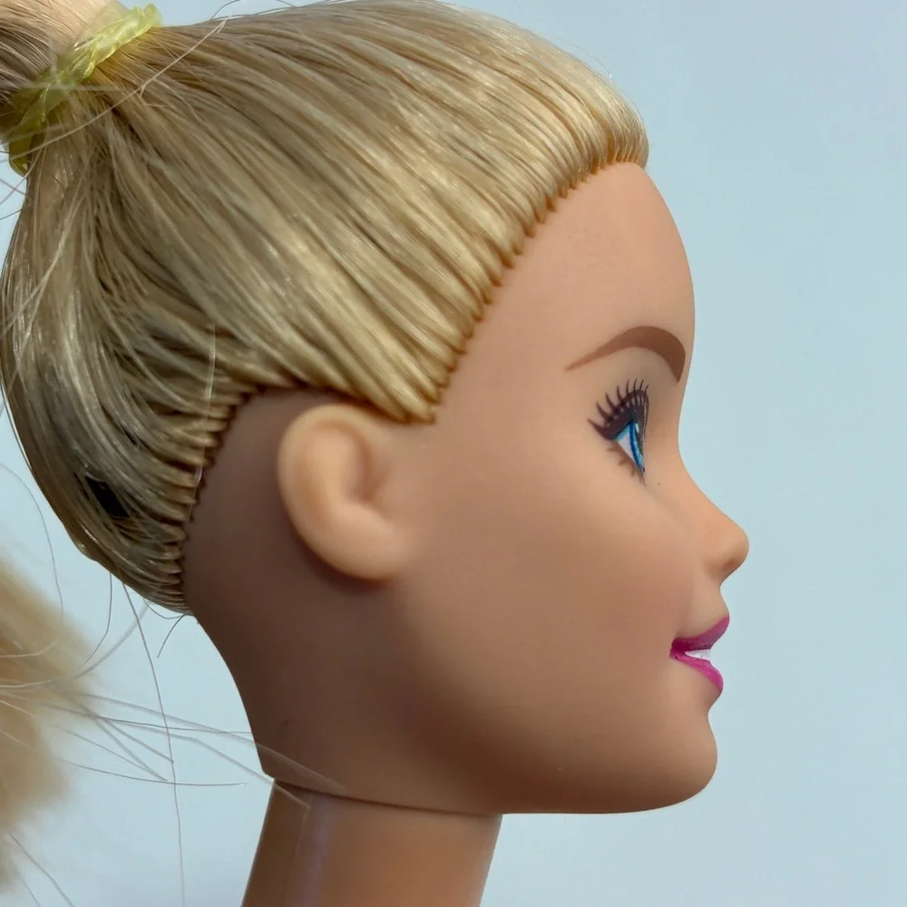 2015 Barbie Glitz & Glam Target Exclusive - Base Doll - For OOAK Customization